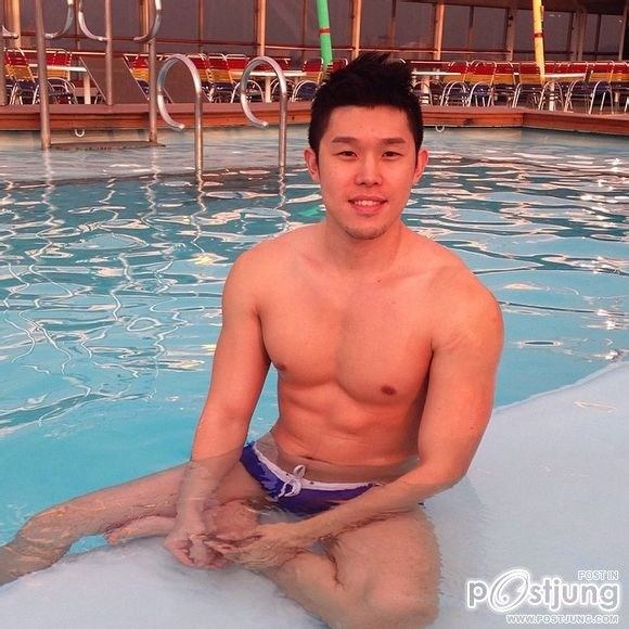ถอดโชว์เรือนร่าง 558