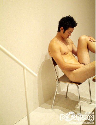 ถอดโชว์เรือนร่าง 560