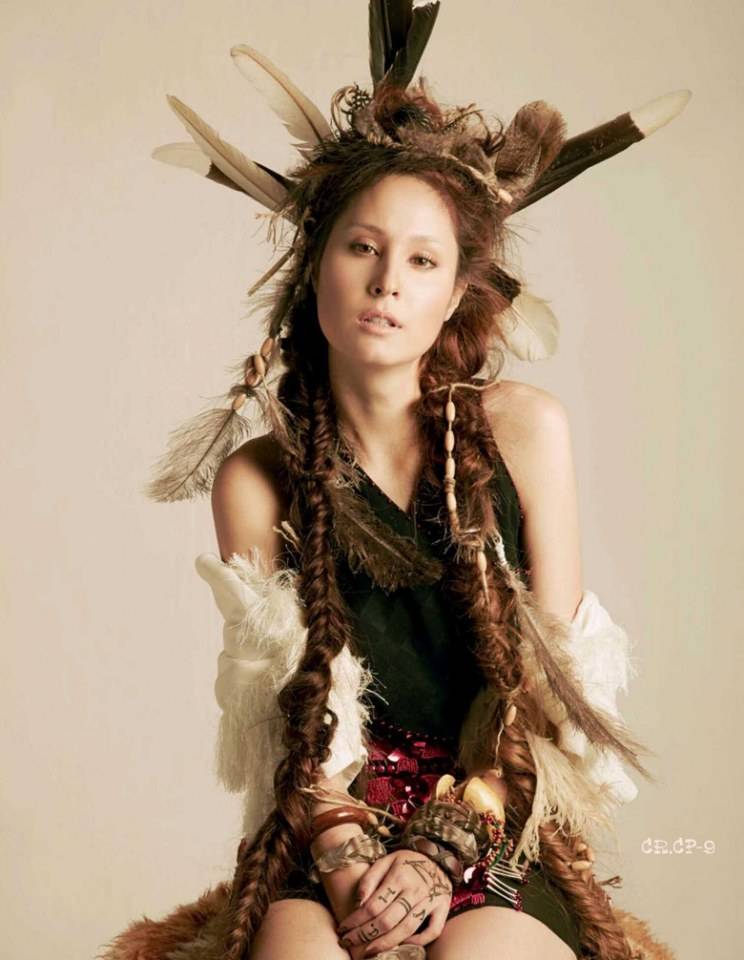 ขวัญ-อุษามณี & อ๋อม-อรรคพันธ์ @ กุลสตรี vol.44 no.1047 August 2014