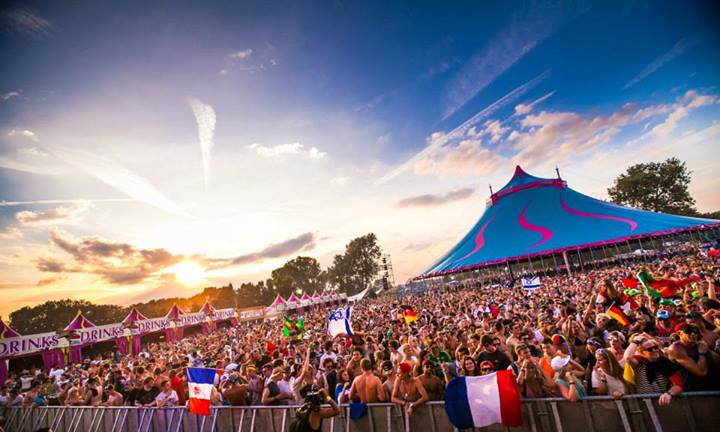 TOMORROWLAND