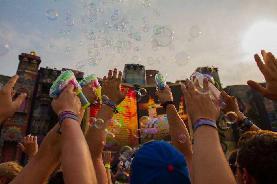 TOMORROWLAND