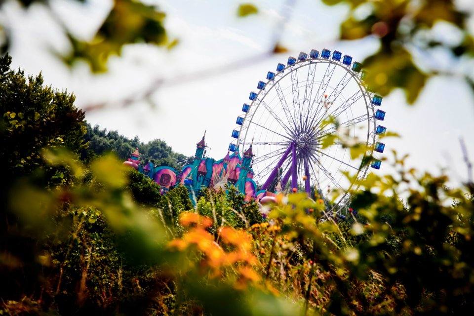 TOMORROWLAND