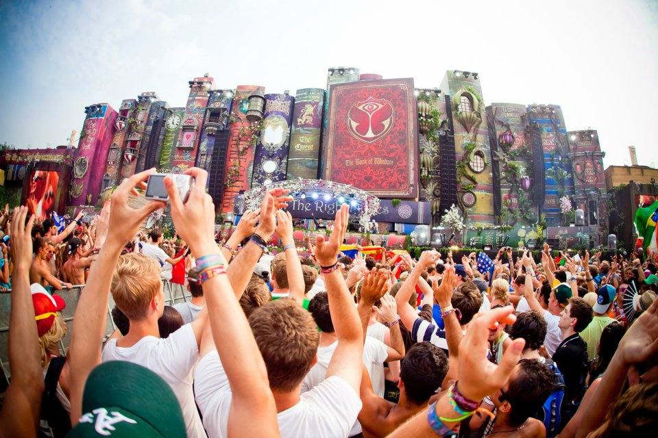TOMORROWLAND