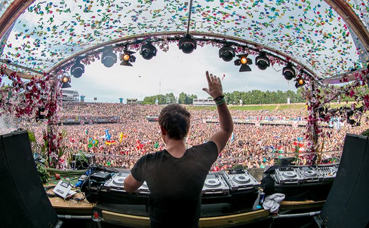 TOMORROWLAND
