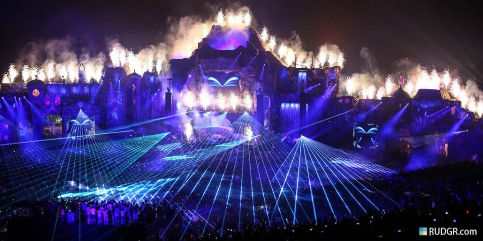 TOMORROWLAND