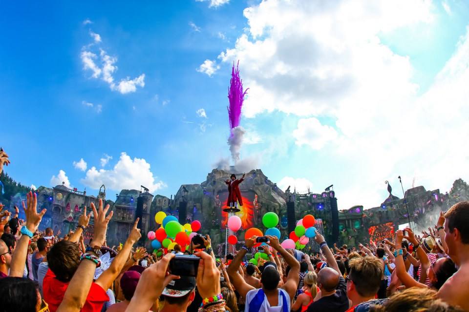 TOMORROWLAND