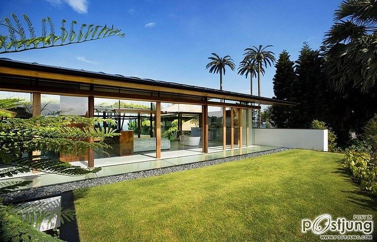 Fish House by Guz Architects