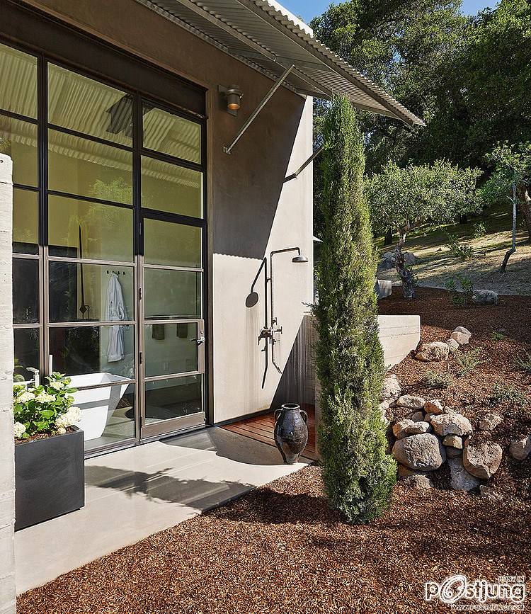 Olive Grove Residence by Total Concepts