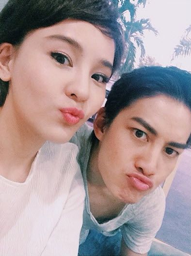 ลุคใหม่สุดจี๊ดของ ออม-สุชาร์
