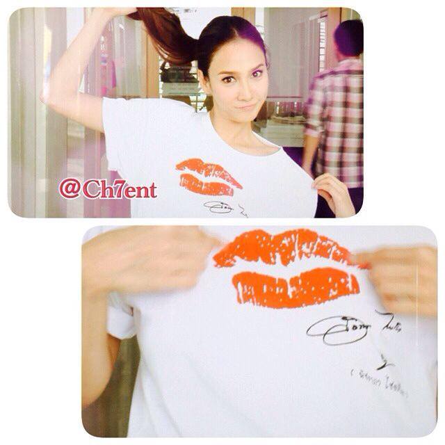 อั้ม กับ เด็กนักเรียนเเฟนคลับ!!