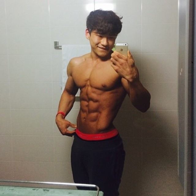 ยั่วให้อยากแล้วจากไป ชุด รูปวาบหวิวมีน้อย