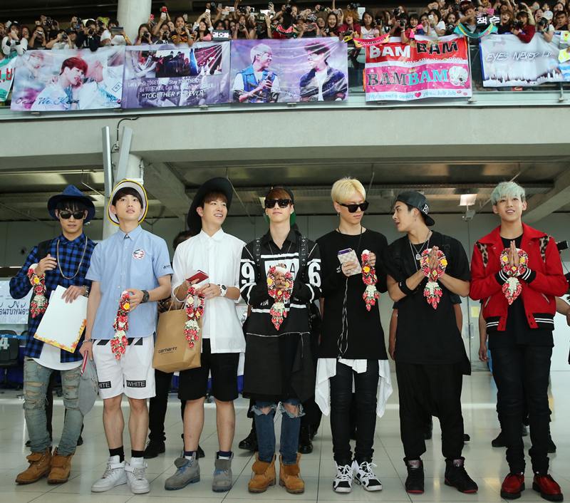 หนุ่มๆ GOT7 ถึงเมืองไทยแล้วจร้าาาาาา น่ารักมว๊ากกก หลงรักเลย