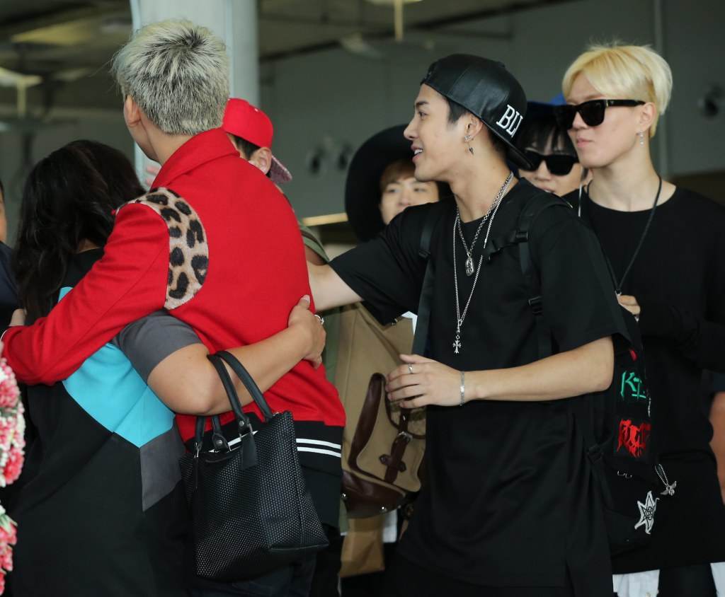 หนุ่มๆ GOT7 ถึงเมืองไทยแล้วจร้าาาาาา น่ารักมว๊ากกก หลงรักเลย