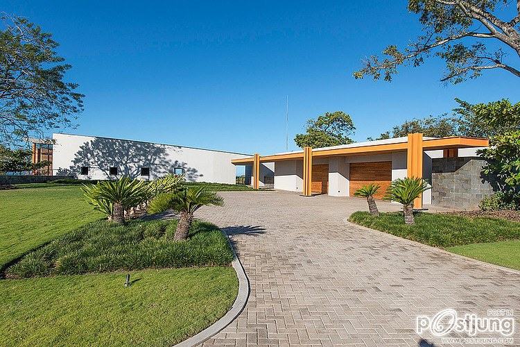 CieloMar Residence by Sarco Architects