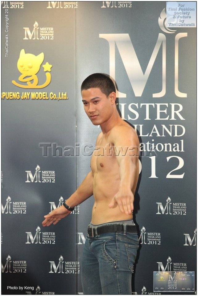 กลัวนิดหน่อยว่าเพื่อนๆจะลืมกัน   เลยไม่อยากขาดการโพสต์ครับ @บารวี 317