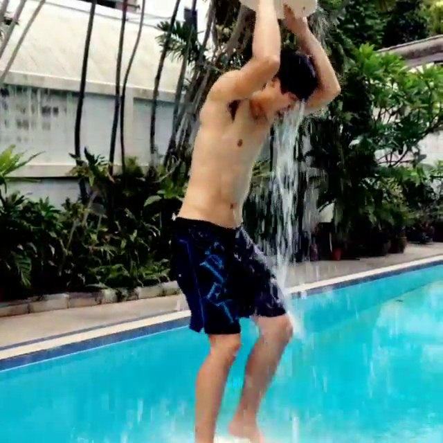 ฮัท เดอะสตาร์ ทำ Ice Bucket Challenge