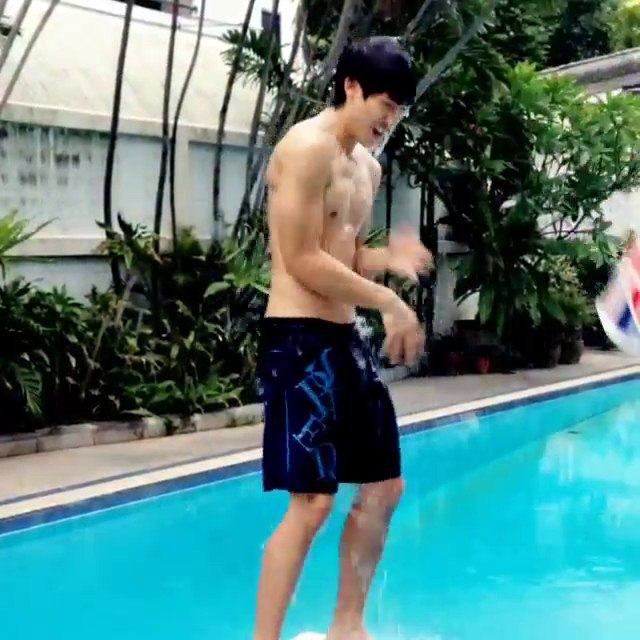 ฮัท เดอะสตาร์ ทำ Ice Bucket Challenge
