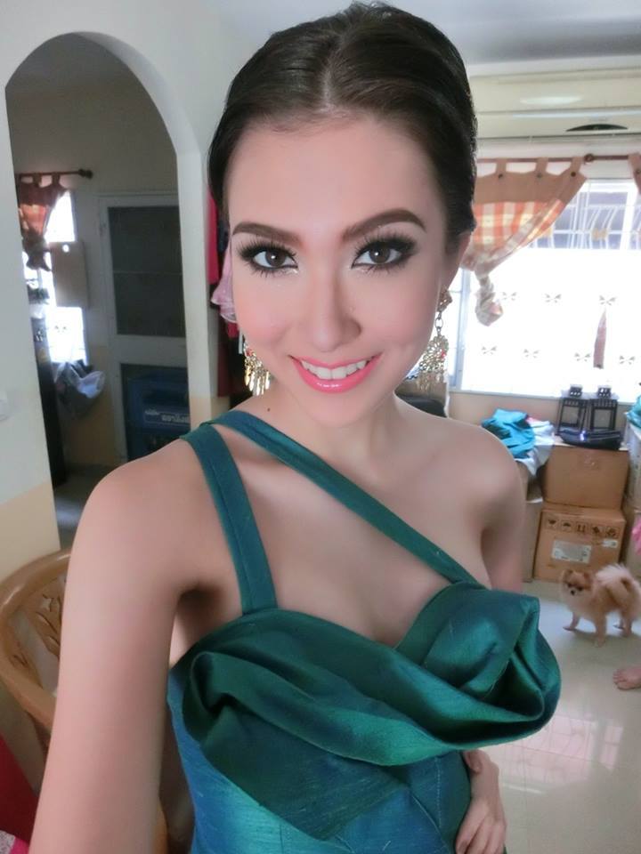 ร่วมเชียร์ แอลลี่ ครองตำแหน่ง Miss universe 2014.