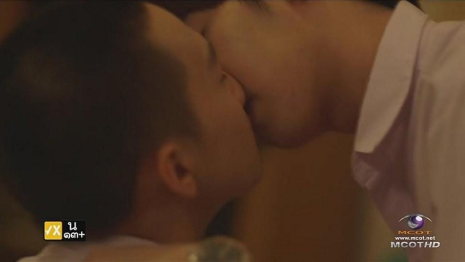#lovesicktheseries ฟิน ฟิน!!! ฉากจูบ.