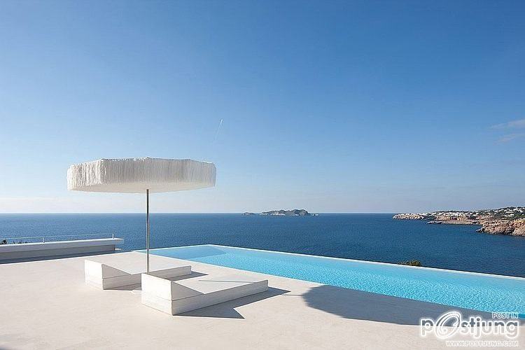 Infinity House by AABE
