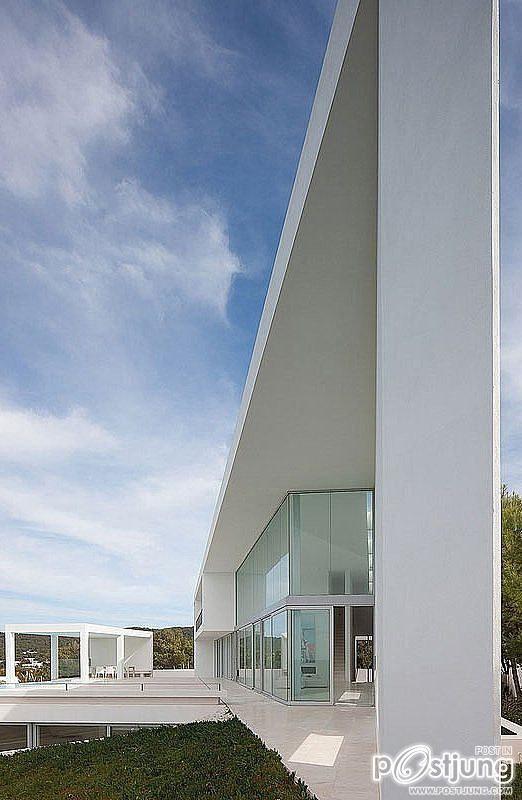 Infinity House by AABE
