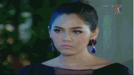 ทราย ปะทะ เสาวนีย์ ในทรายสีเพลิง (GIF)
