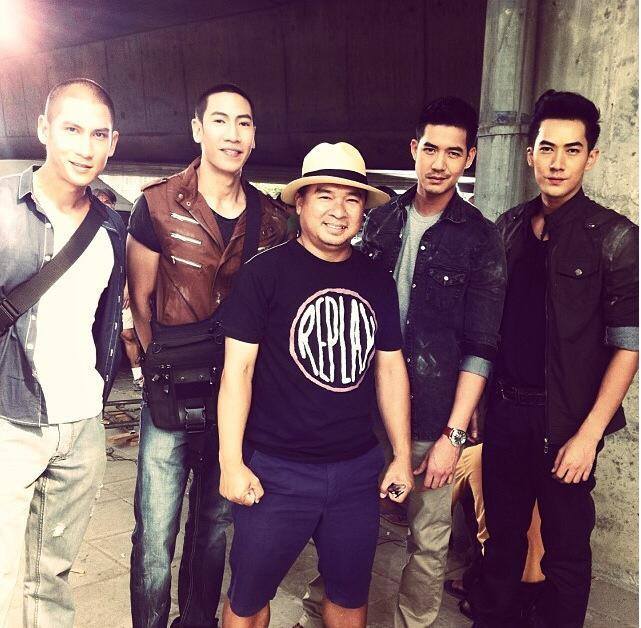 กองละคร พราว " อั้ม เวียร์ " 25/8/57 ละครคอมเมดี้เเห่งปี!!