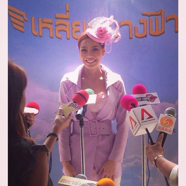 กองละคร พราว " อั้ม เวียร์ " 25/8/57 ละครคอมเมดี้เเห่งปี!!