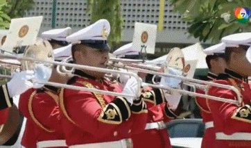 อ๋อม อรรคพันธ์ + ขวัญ อุษามณี โครงการรวมพลังชาติเพื่อเยาวชนไทย