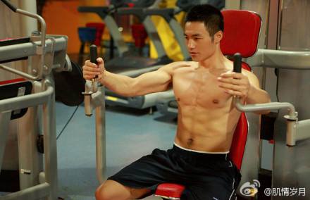 ถอดโชว์เรือนร่าง 574