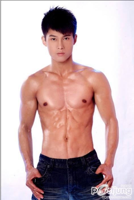 ถอดโชว์เรือนร่าง 574