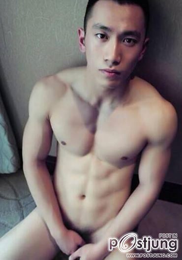 ถอดโชว์เรือนร่าง 574