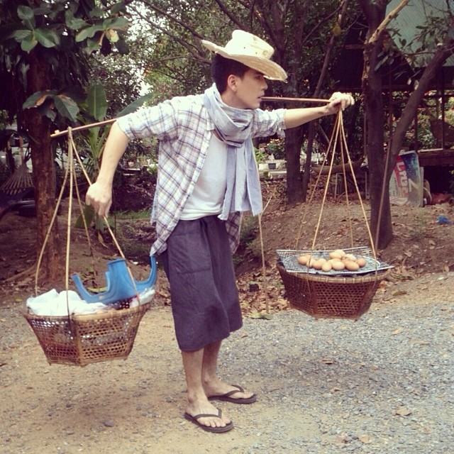 ไว้ๆมาช่อยชื้อเข้านมคุณตาสุดหล่อล่ำ นิว นิว วงศกร