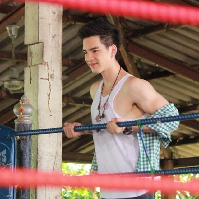 ไว้ๆมาช่อยชื้อเข้านมคุณตาสุดหล่อล่ำ นิว นิว วงศกร