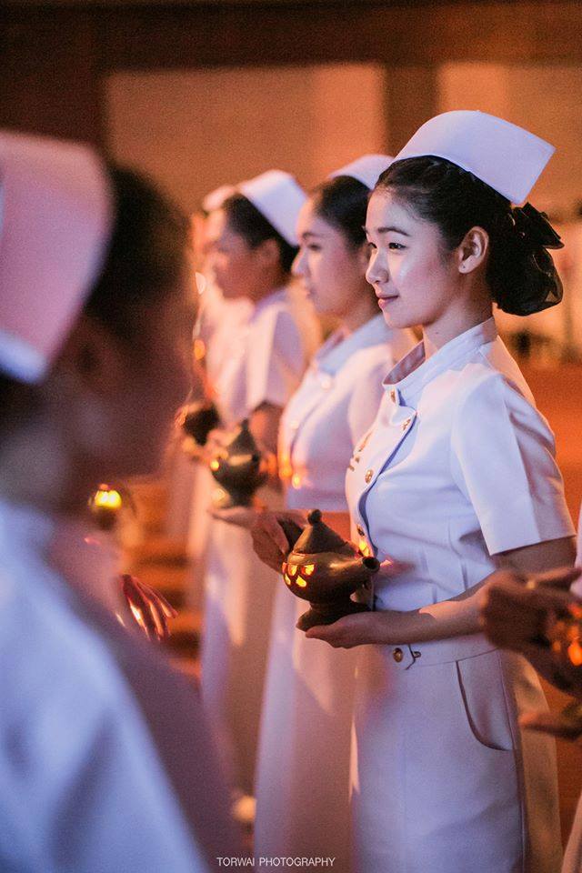พิธีมอบหมวก เข็มสัญลักษณ์และตะเกียงไนติงเกล ปี2557 (มหาวิทยาลัยเทคโนโลยีสุรนารี)