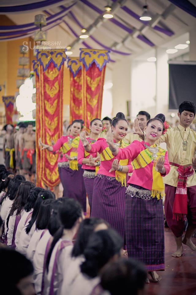 พิธีบายศรีสู่ขวัญ กิจกรรมต้อนรับนักศึกษาใหม่ ปี2557 (มหาวิทยาลัยเทคโนโลยีสุรนารี)