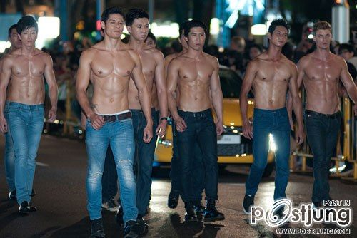 ถอดโชว์เรือนร่าง 588