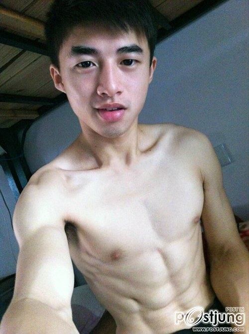 ถอดโชว์เรือนร่าง 590