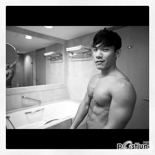 ถอดโชว์เรือนร่าง 590