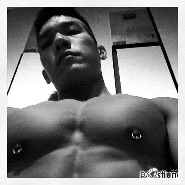 ถอดโชว์เรือนร่าง 590