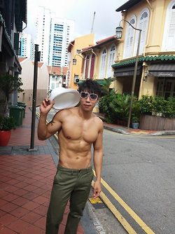 ถอดโชว์เรือนร่าง 596
