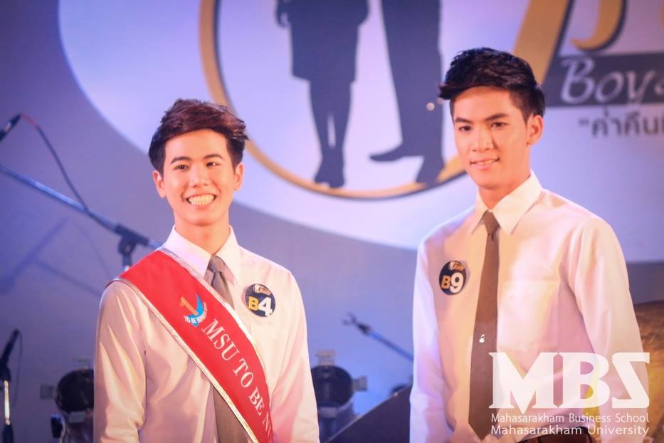 ค่ำคืนที่ดาวเคียงเดือน Freshy Boys & Girl 2014วันที่30สิงหาคม2557 อาคารพละศึกษา มหาวิทยาลัยมหาสารคาม