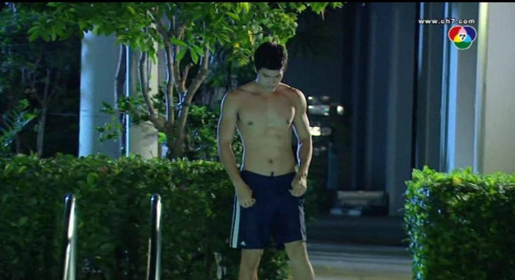 อยากฮู้แท้ๆ วีดีโอคมฉัดแบบนื้เขาใช้โปรแกรมหยังตัดต่อ เรนเด้อร์เน๊าะ