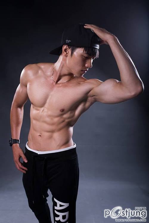 ถอดโชว์เรือนร่าง 600 (โพสที่หกร้อยแล้ว เบื่อกันยัง)