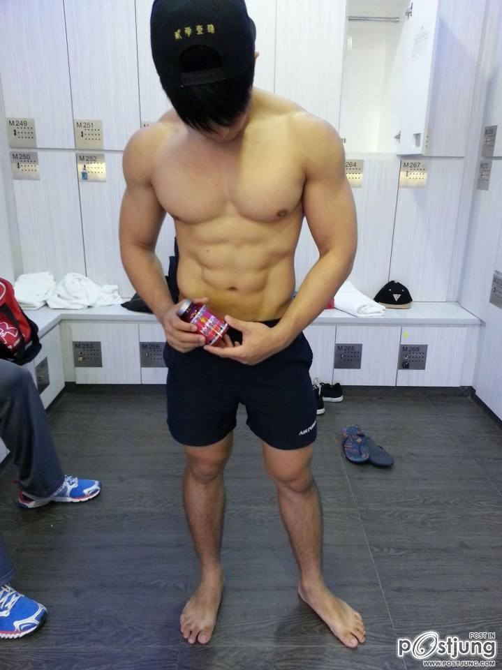 ถอดโชว์เรือนร่าง 600 (โพสที่หกร้อยแล้ว เบื่อกันยัง)