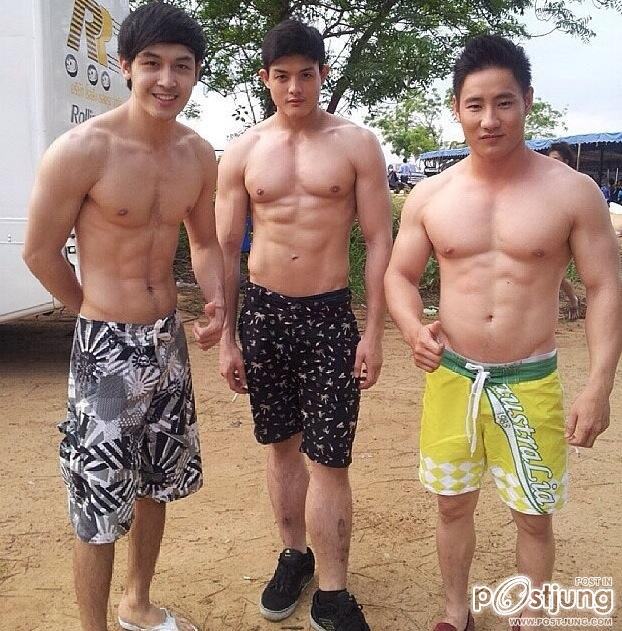 ถอดโชว์เรือนร่าง 600 (โพสที่หกร้อยแล้ว เบื่อกันยัง)
