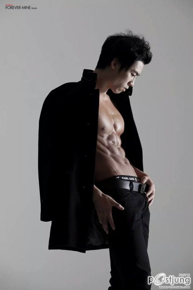 ถอดโชว์เรือนร่าง 600 (โพสที่หกร้อยแล้ว เบื่อกันยัง)