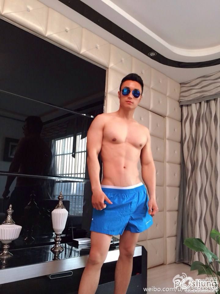 ถอดโชว์เรือนร่าง 600 (โพสที่หกร้อยแล้ว เบื่อกันยัง)