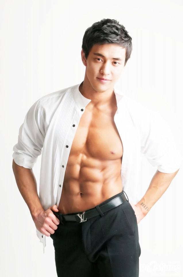 ถอดโชว์เรือนร่าง 600 (โพสที่หกร้อยแล้ว เบื่อกันยัง)