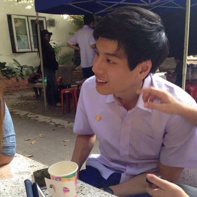 รอม อธิพัชร์ กุลวัฒน์ธนาลัย จากละคร อรุณสวัสดิ์